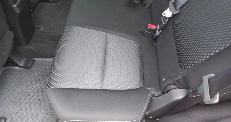 Mitsubishi Outlander cena 67900 przebieg: 143772, rok produkcji 2016 z Dobra małe 379